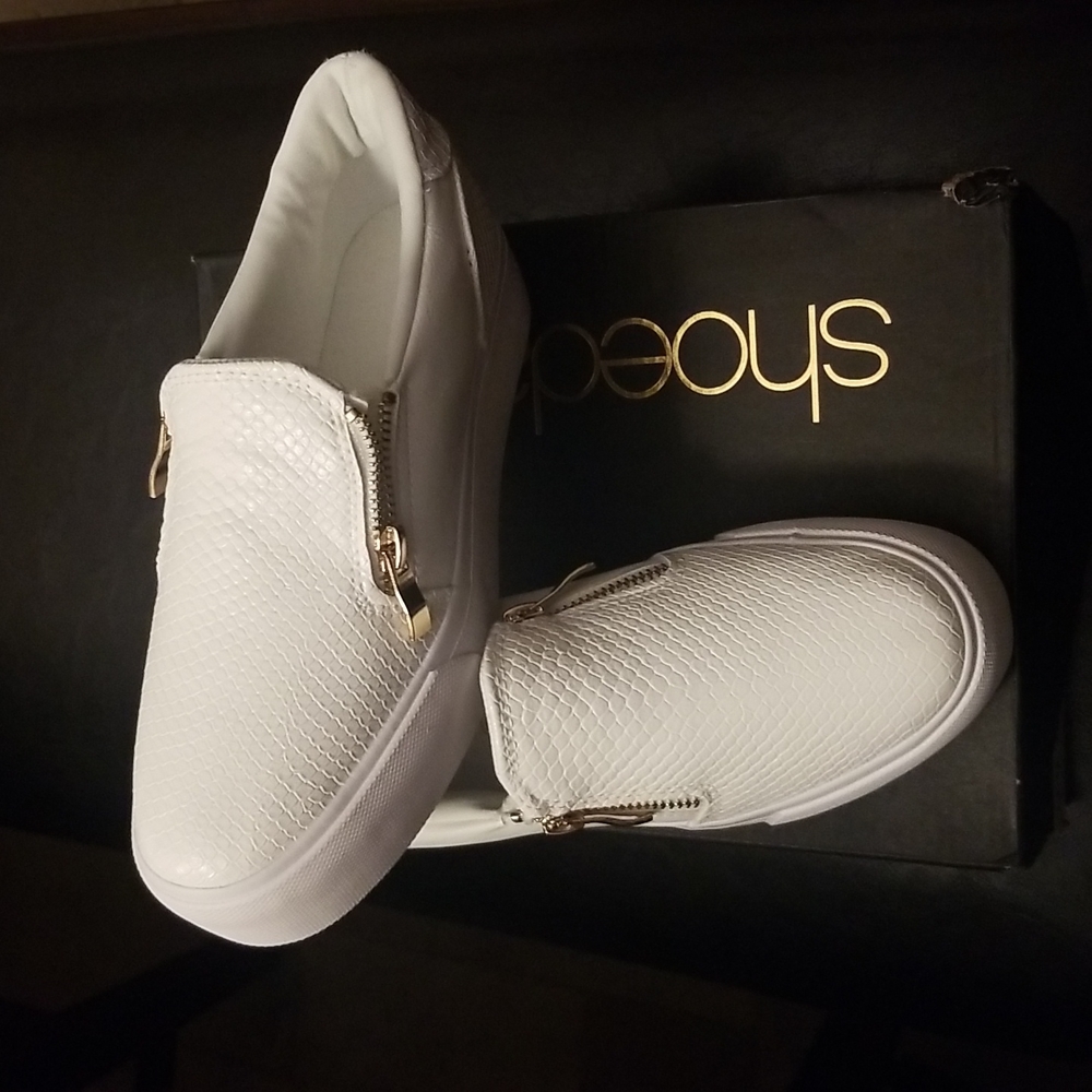 Jackalyn Sneakers Platform Style, White Sz 6 Brand NIB